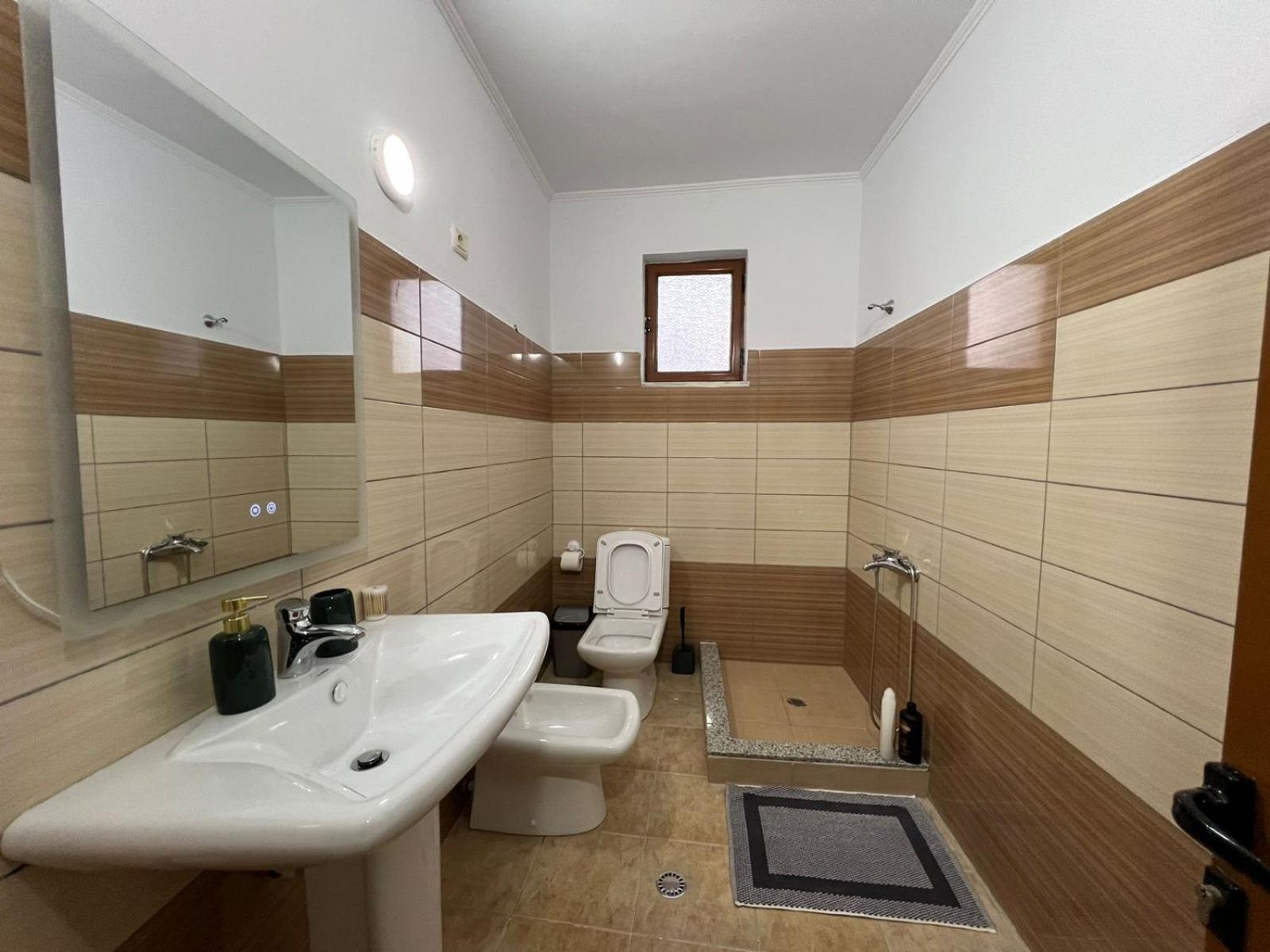 Sajmir Suites Përmet Eksteriør billede